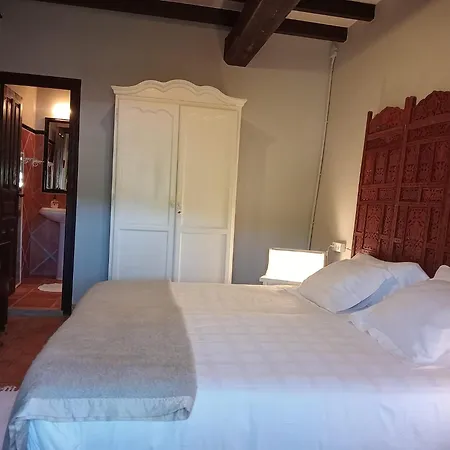 Palacio Rural De De Cabrales *