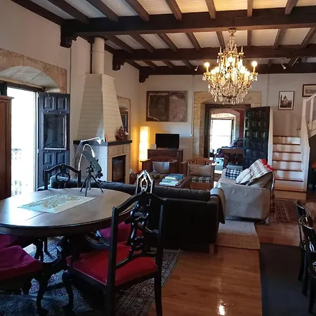 Palacio Rural De De Cabrales بيت للعطل *