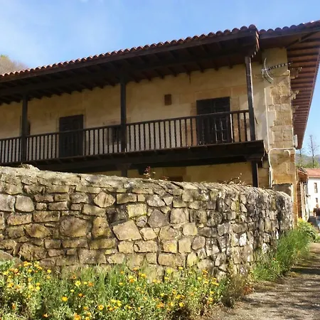 Сasa de vacaciones Palacio Rural De De Cabrales Inguanzo