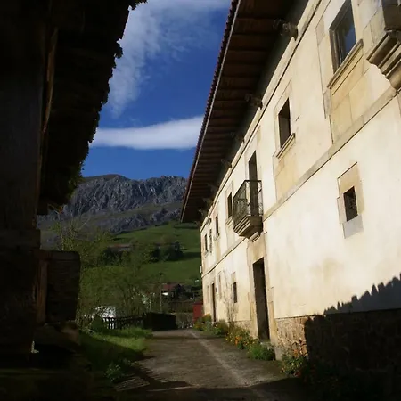 Palacio Rural De De Cabrales Сasa de vacaciones *